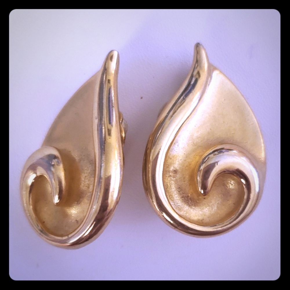 Vintage Erwin Pearl Teardrop Earrings